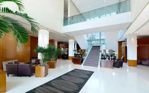 Canary Riverside Plaza - 11