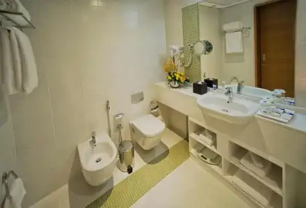 Tryp by Wyndham Abu Dhabi City Center - 12