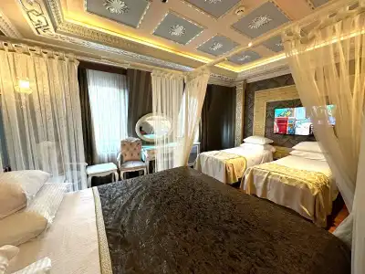 Golden Horn - 44