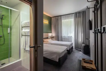 Zagorodnyj Freezone Inn - 10