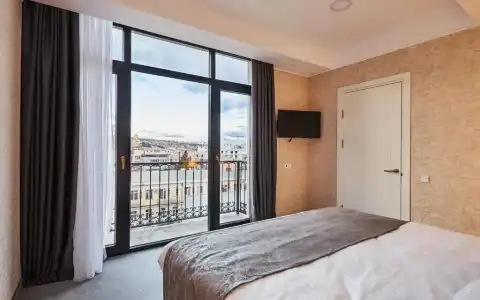 Gallery Palace - 11