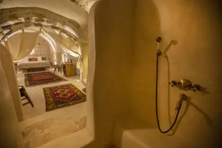 Doda Artisanal Cave +14 adults only - 8