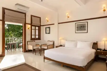 Suisse Kandy - since 1890 - 28