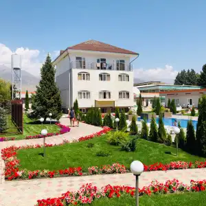 OloloFamily Butik-Hotel - 1