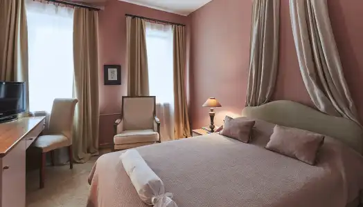 Vozdvyzhensky Boutique-Hotel - 58
