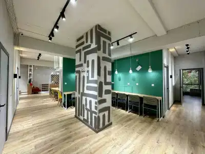Izzzi Hostel - 34