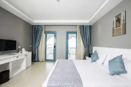 Sunrise Garden Beach Resort - 7