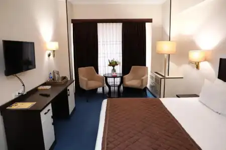 Le Grande Plaza - 44