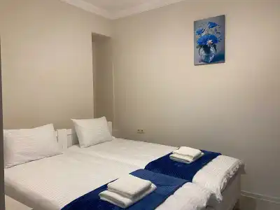Cultural Crossing Mini-hotel - 27