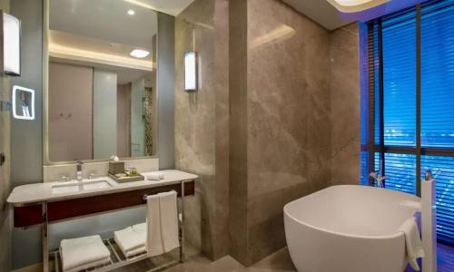 Hilton Tashkent City - 30