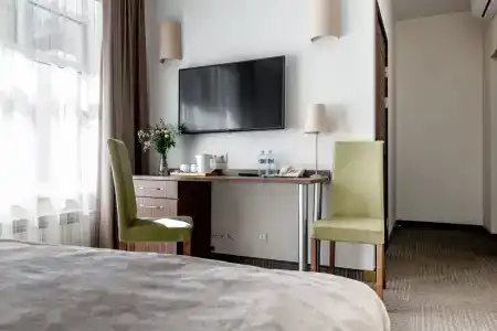 Stariy Dvorik on Orlovskaya - 90