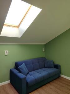 Shery Hall - 52