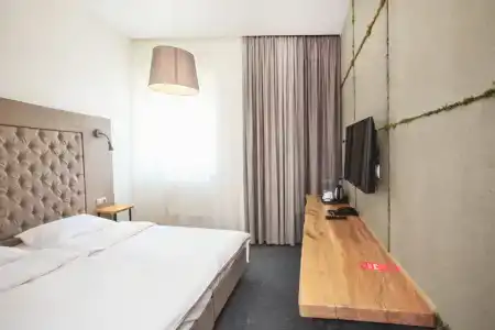 U Medovogo Mosta - 33