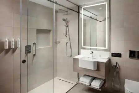 Courtyard By Marriott - 36