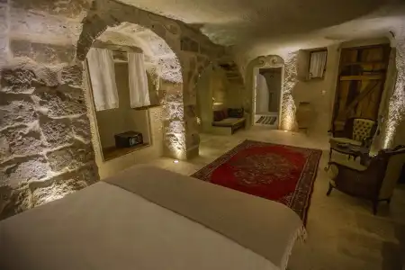 Doda Artisanal Cave +14 adults only - 12