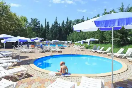 Grenada Pension - 10