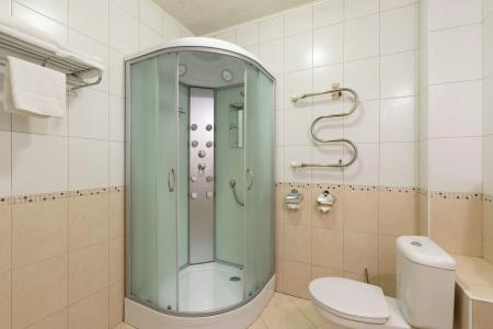 Lancaster Court - 32