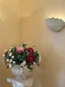 La Vie De Chateau - 207