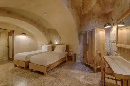 Solem Cave Suites - 30
