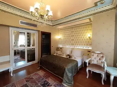Golden Horn - 40