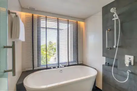 The ShellSea Krabi I Luxury Beach Front Resort & Pool Villas - 13