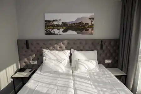H41 Luxury Suites - 52