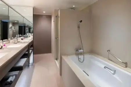 Crowne Plaza BANGKOK LUMPINI PARK by IHG - 22