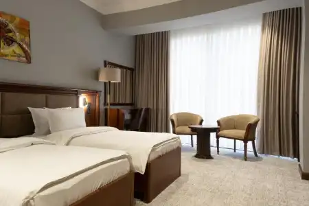 Mir Luxe Plaza - 42