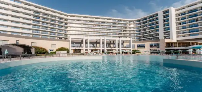 Radisson Blu Resort & Congress Centre 5* - 6