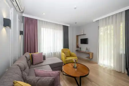 The Marions Suite - 179