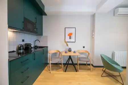 Gratus Aparthotel - 180