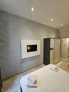 Central Park Residence Guest House - 4