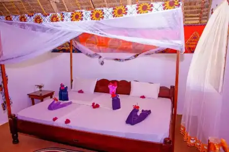 Zanzi Rest Bungalow - 25