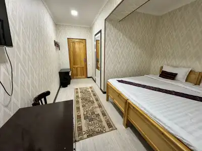 Qamar - 27