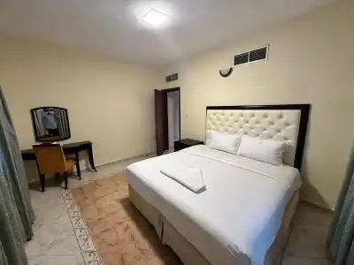 Safari Apartments - 11