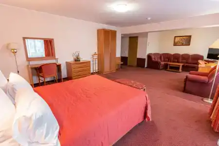 Akademicheskaya - 78