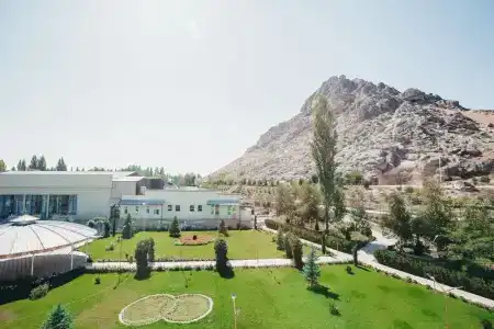 Jannat Resort Osh - 4