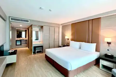 Ramada Sukhumvit Soi Eleven - 74