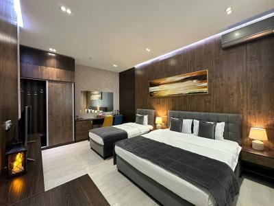 Home Boutique - 4