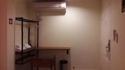 Siri Poshtel Bangkok Hostel - 24