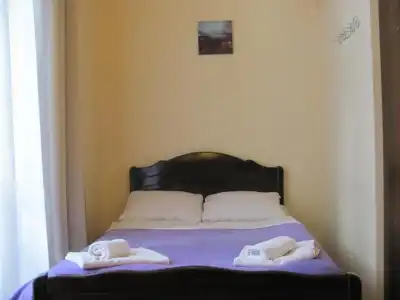 Lucky Travelers Room Hostel - 16