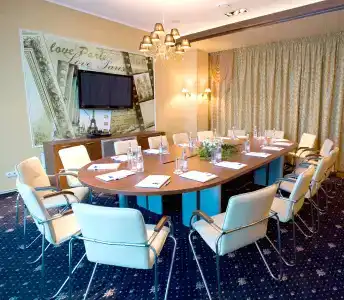 Alexandrovsky Garden - 7