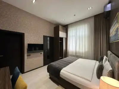 Home Boutique - 10