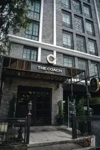 Montraj Coach Sukhumvit Bangkok - 13