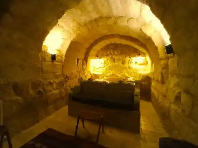 Stone Age Mansion - 95
