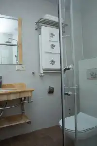 Metekhi Line - 30