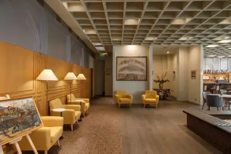 Pine Astoria - 1