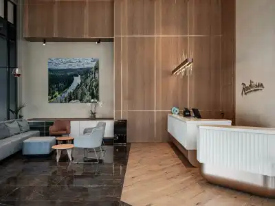 Radisson - 0
