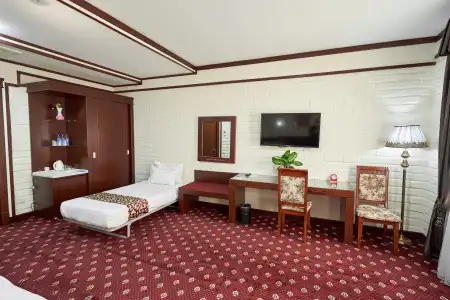 Rakat Plaza - 52