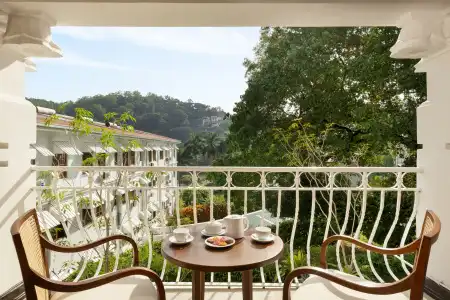 Suisse Kandy - since 1890 - 30